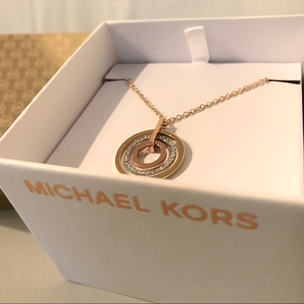 SOLD ‼️ MK concentric circle Pendant Tri color - Picture 5 of 6